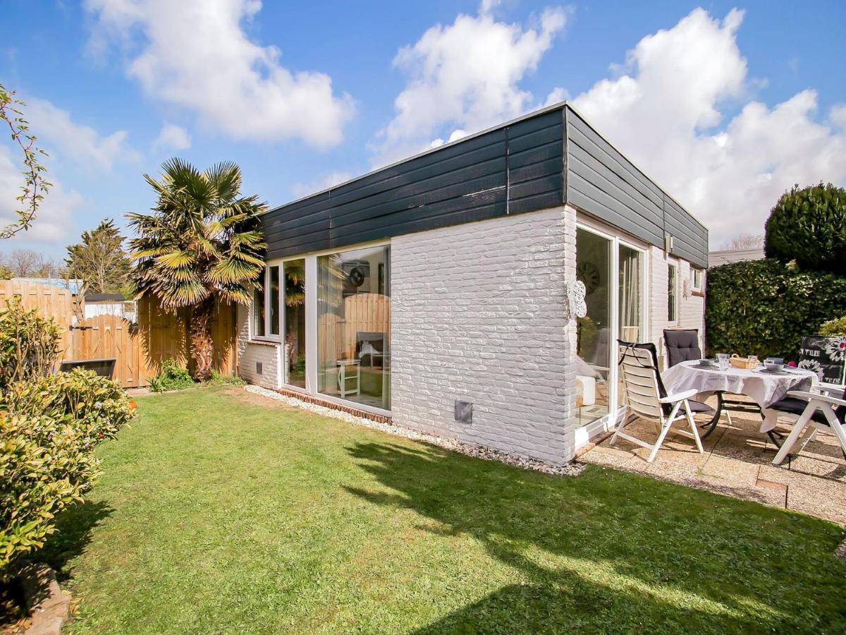 Lovely Bungalow In Noordwijkerhout With Garden Extérieur photo